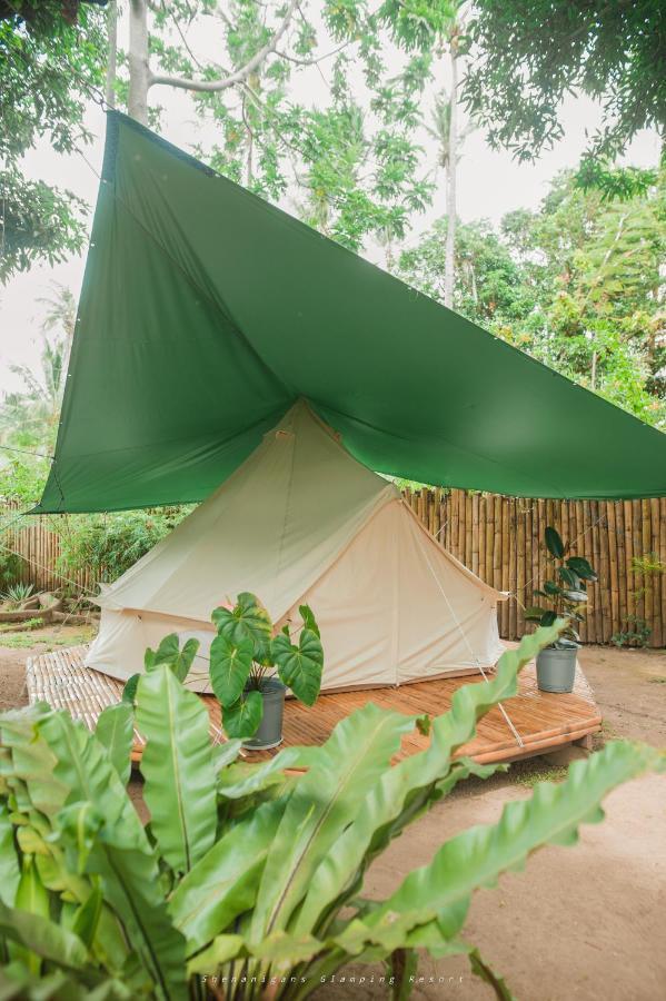 Shenanigans Glamping Resort Zamboanguita  Buitenkant foto