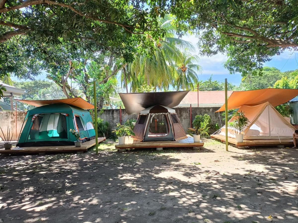 Shenanigans Glamping Resort Zamboanguita  Buitenkant foto