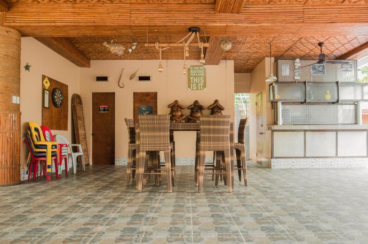 Shenanigans Glamping Resort Zamboanguita  Buitenkant foto