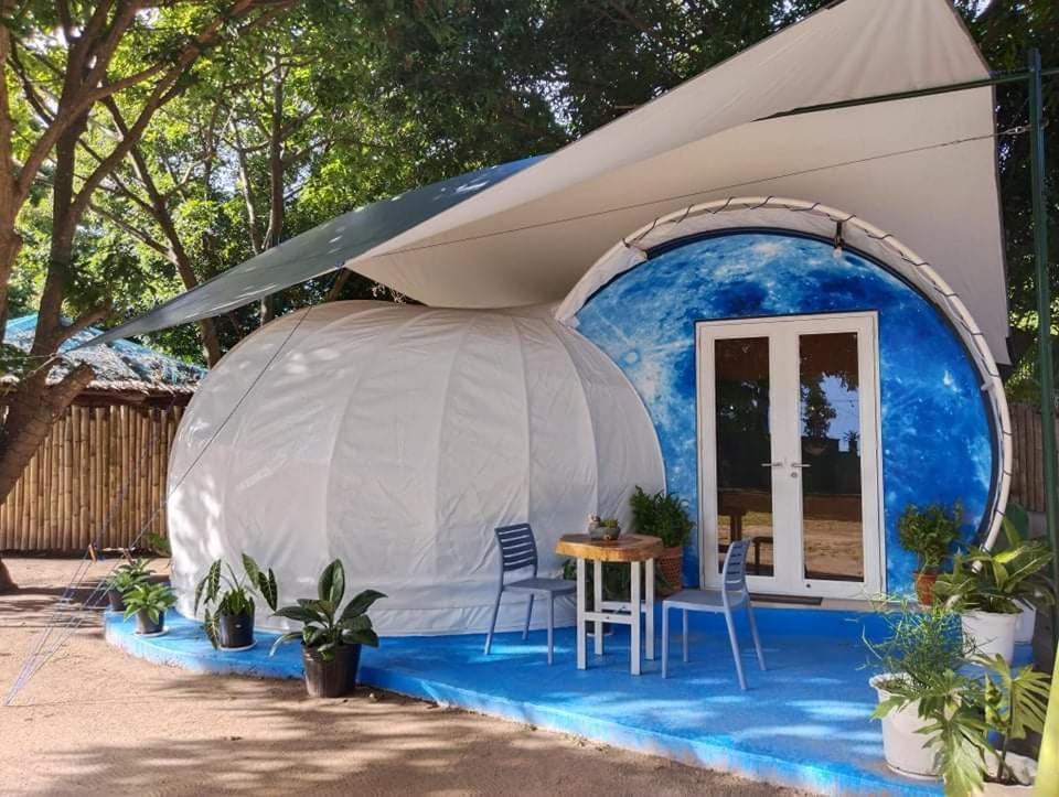 Shenanigans Glamping Resort Zamboanguita  Buitenkant foto