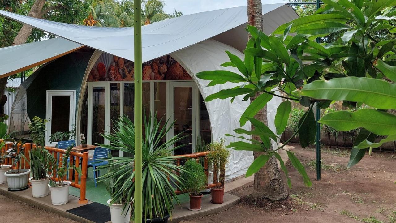 Shenanigans Glamping Resort Zamboanguita  Buitenkant foto