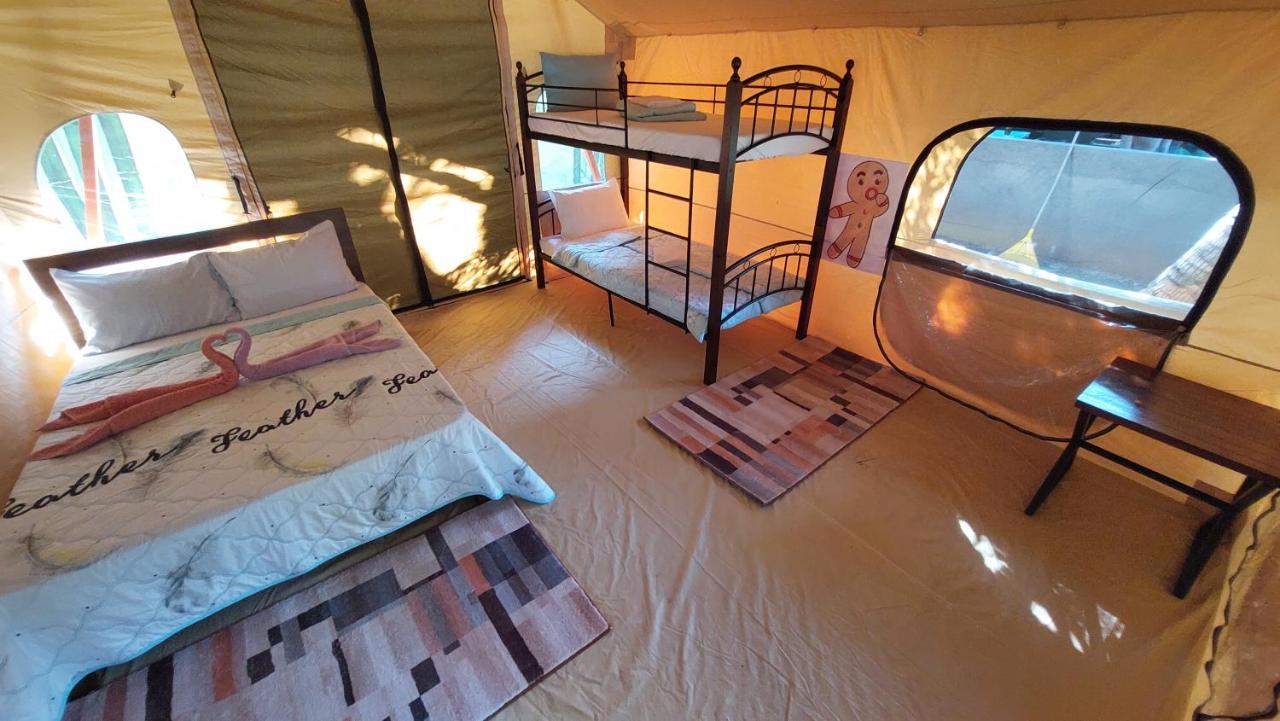 Shenanigans Glamping Resort Zamboanguita  Buitenkant foto